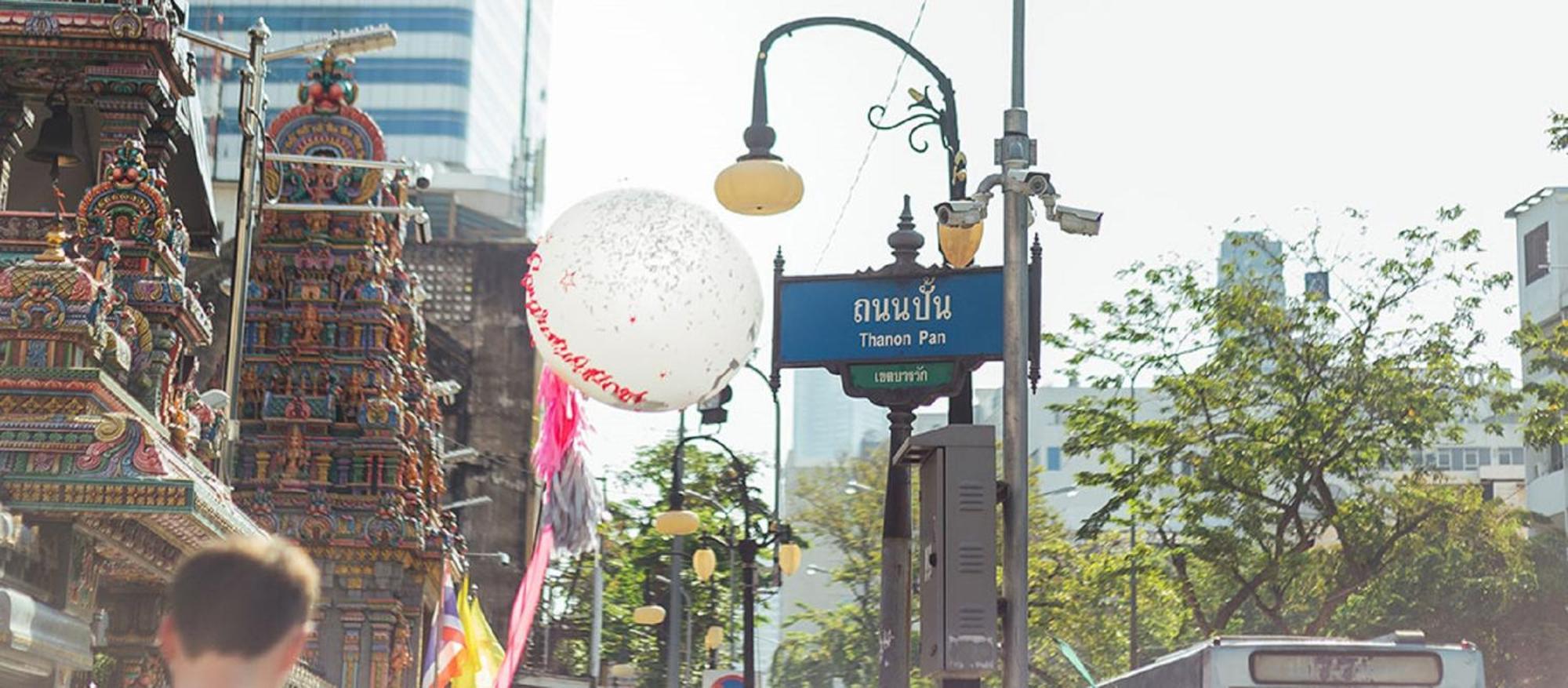 Go Inn Silom Road -Bts Saint Louis Bangkok Exteriör bild
